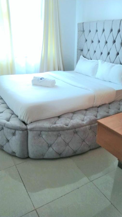 Jacky'S Milimani Suites Nakuru Exterior photo